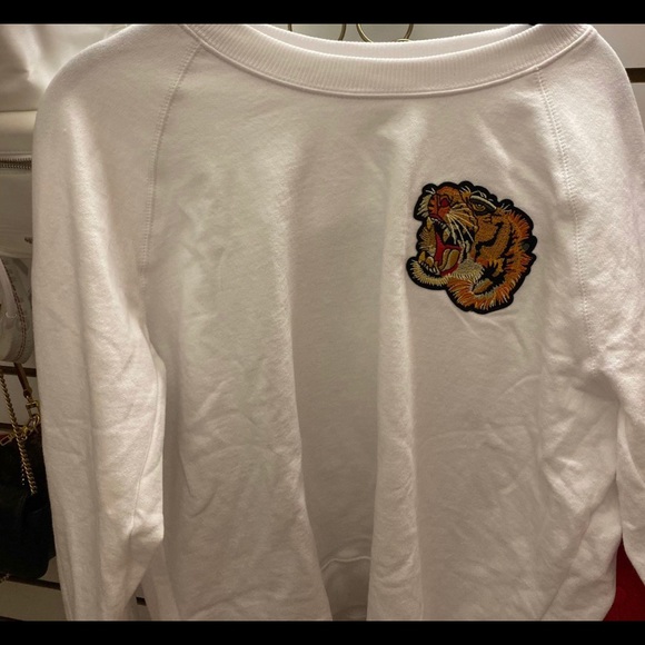 White oversized sweatshirt - Picture 1 of 2